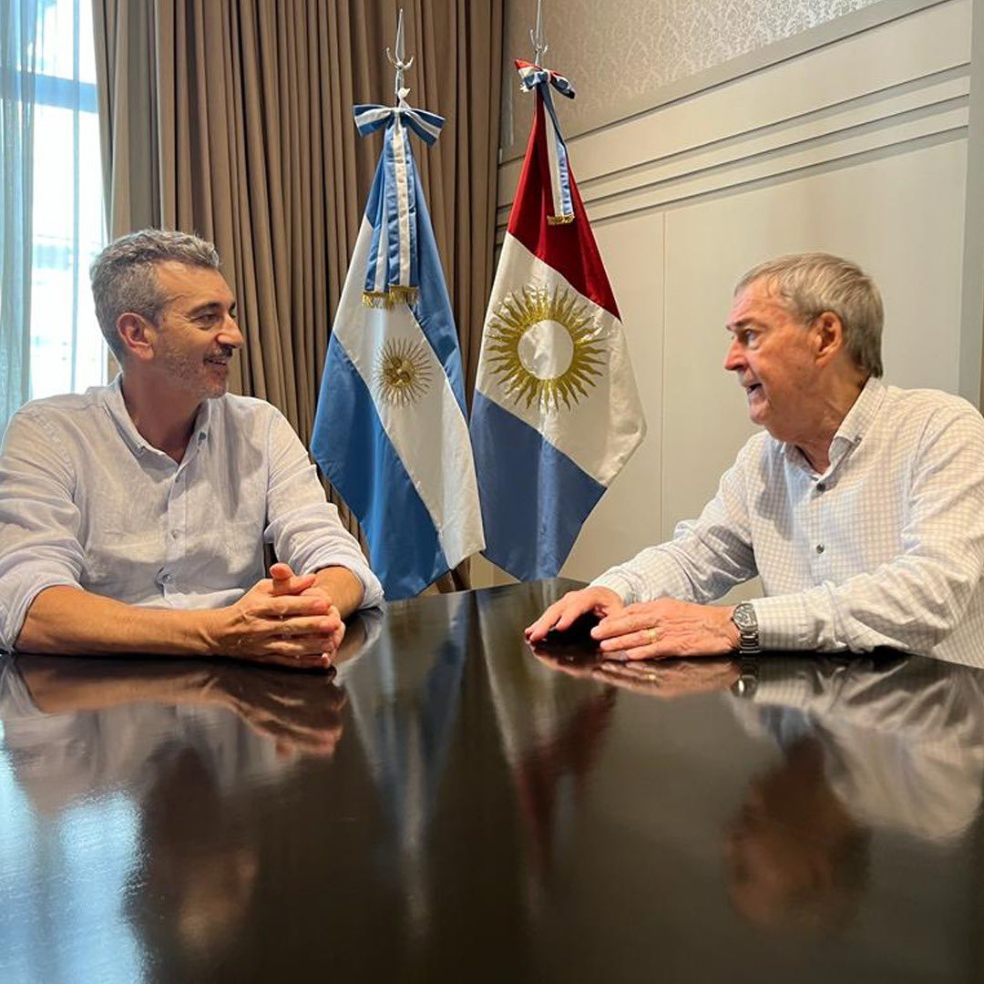 GACznAkWwAAo80U?format=jpg&name=medium