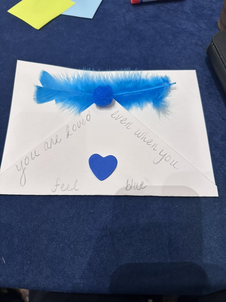 MISTER_B_Cohens's tweet image. Creative play in the MakerSpace Session! 💙@AVID4College #NATCON2023