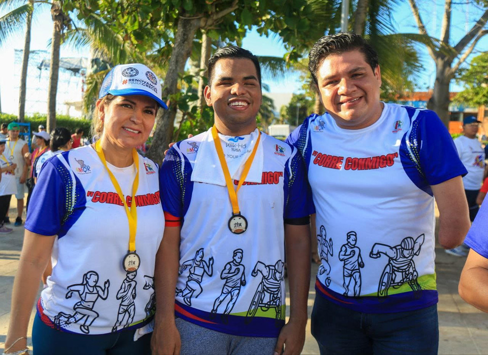 🎽🏃🏃‍♀️ #PlayaDelCarmen Más de 170 participantes estuvieron en la #carrera “Corre conmigo 5k y 10 k”, en la emblemática #QuintaAvenida

infoqroo.com/?p=147289