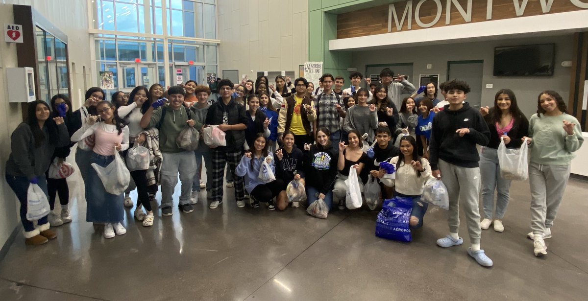 Thank you @REC_MHS @MHSNHSRAMS @Montwood_NTHS @TheRealMHSHOSA @MSynergi4 for joining in on the campus clean up! @MontwoodHS #RAMpride