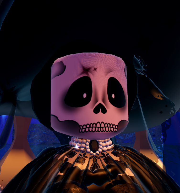 aviects's tweet photo. skull chef and his elf gf in royale high https://t.co/mkjfvEsRcg