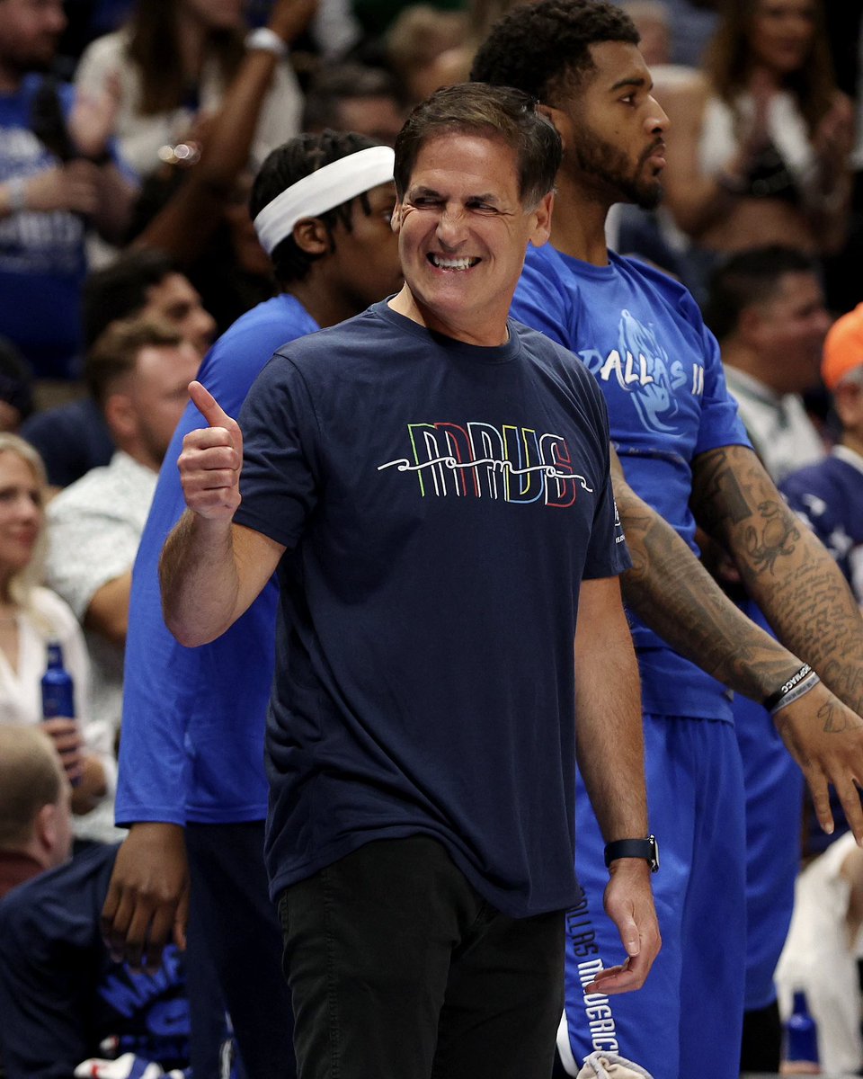 Mark Cuban purchased the Mavs for $285M in 2000

Today he sold a majority stake for $3.5B 🤯