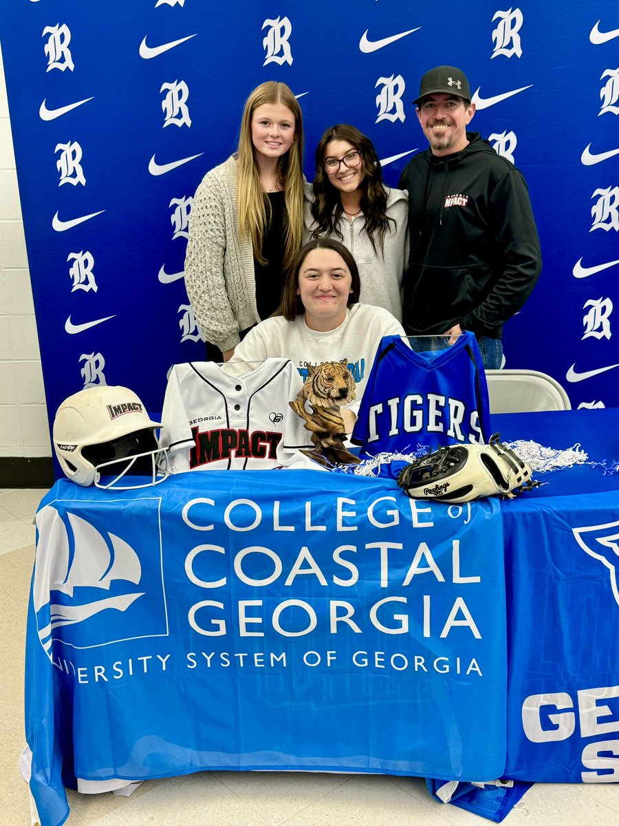 maddylee016's tweet photo. Officially a Mariner! Thank you to all of my coaches, teammates, friends, and parents who have supported me throughout this journey. GO MARINERS! 💙🌊 Congratulations, Zoey, for signing with GA state. I’m so proud of you. @ccgaathletics @GAImpactCarver @RHSTigers1 https://t.co/ed5OmUEwQP