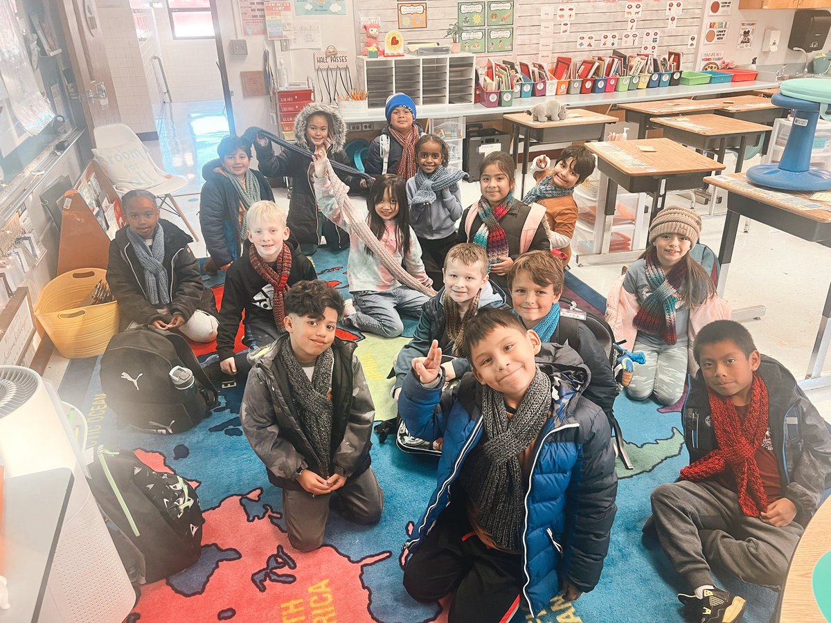 My wonderful aunt hand knitted a scarf for every student in my class! For some of them, this was their first scarf. We are very grateful ❤️❤️