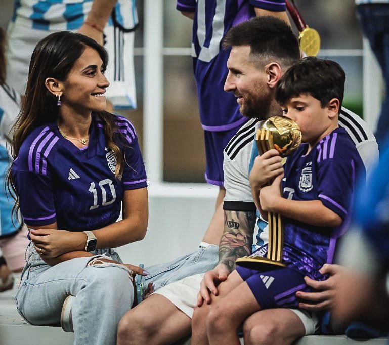 Por Messi y Antonella creo en el amor.