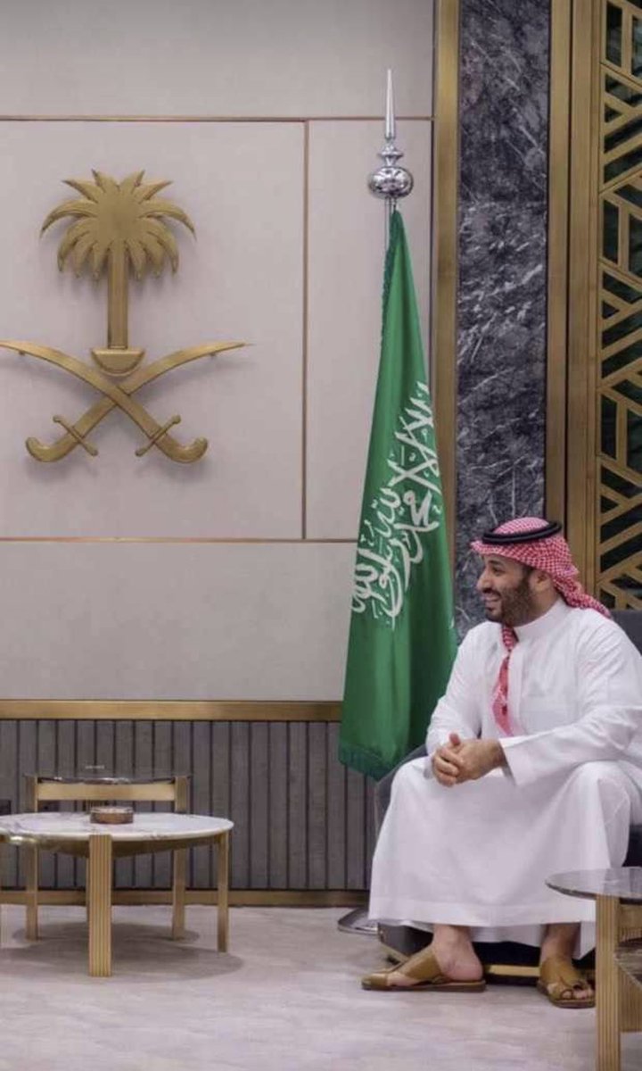 DAThgafi's tweet photo. الحمد لله ،،،افتخر  اني سعودي ، ويحق لنا أن نفتخر ونفاخر بقيادتنا ( سيدي سلمان حفظه الله وولي عهده أمير الشباب والفكر والطموح والنجاح والإنجاز) ،،،،الف مليون مبروك وطني ،، https://t.co/z6lzZr5f8K