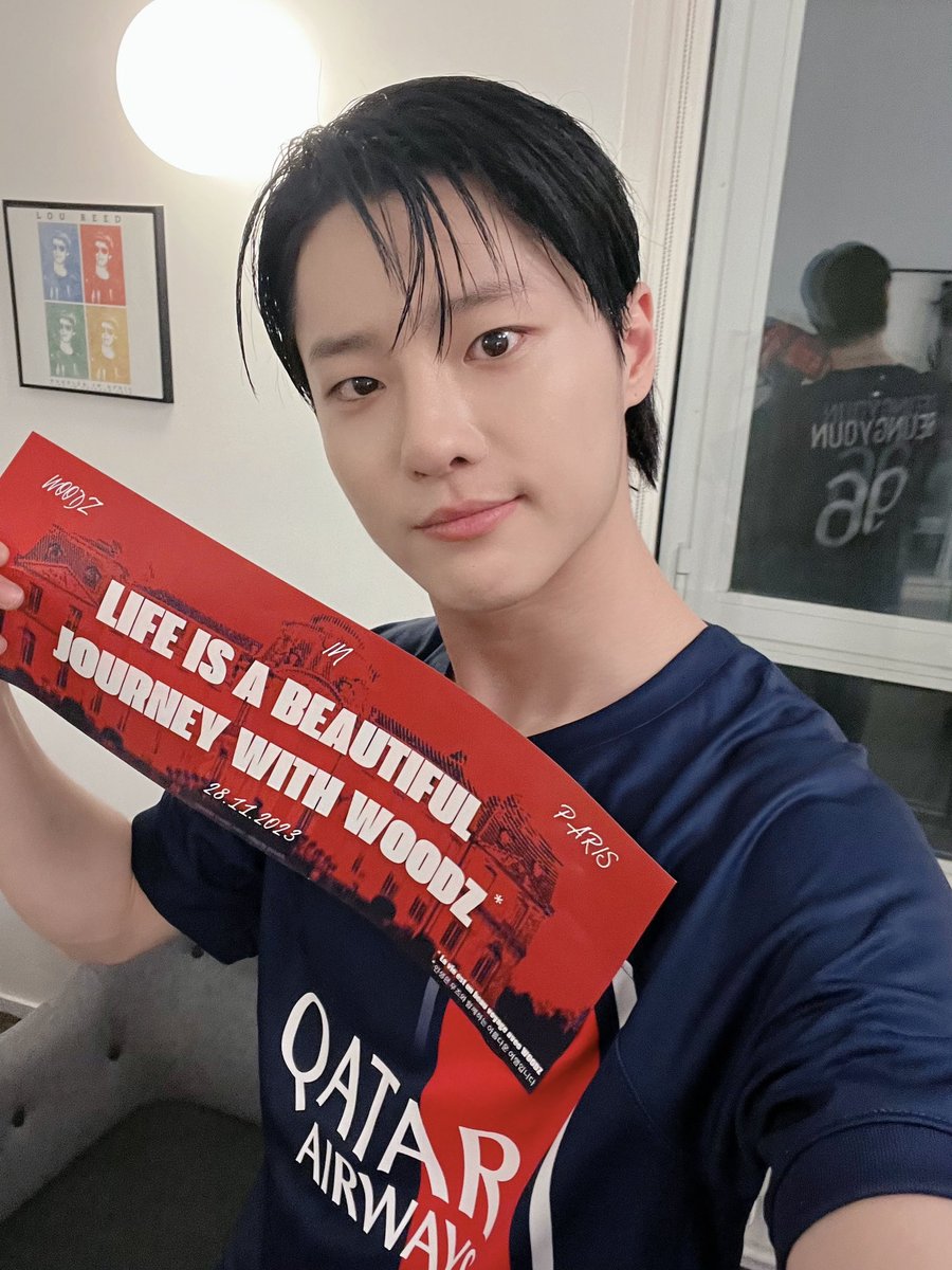 c_woodzofficial's tweet photo. [📷] 
231128
2023 WOODZ World Tour 'OO-LI and' in Paris

LIFE IS BEAUTIFUL JOURNEY
WITH MOODZ🧡💙

#WOODZ #우즈
#OO_LI_and_in_Paris
#OO_LI #OO_LI_PROJECT https://t.co/K99IHIZsUZ