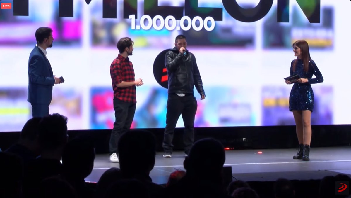 Gracias a las dos voces que nos han acompañado durante todo este camino en el canal.

<a href="/josemarialarru/">José María Larrú / JML</a> y <a href="/Diego_Emege/">The Real Diego Emegé™ Experience</a> 🥰💞

¡GRACIAS por todos estos años!

#Premios3DJuegosLenovo 🏆