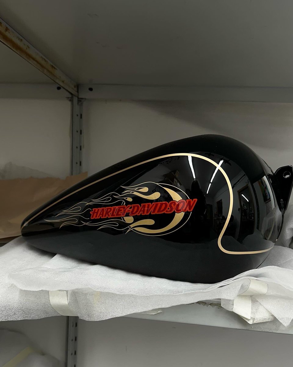 Image Design Custom tweet media