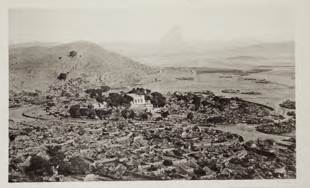 ቦኽራ ታሪኽን ኣምር መንነትናን ታሪኻዊት ከተማ አኽሱም ጥሪ 1898 ዓ.ም