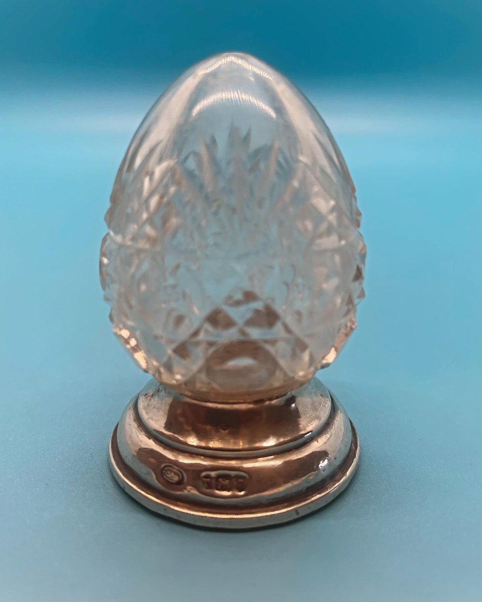 HTNantiques's tweet image. SOLD! Gorgeous #solidsilver and #cutglass salt shaker! 

Lots of individual #antique and #vintage #gift #giftideas at:

happinessnostalgia.etsy.com

#gifts #giftsforhim #giftsforher #giftinspiration #home #decor #homedecor #MHHSBD #smallbusiness #smallbiz