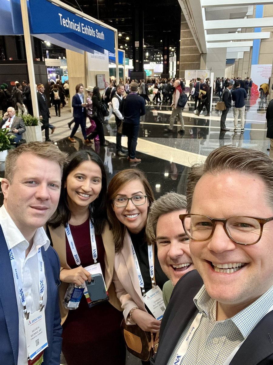 How funny. Waiting for a coffee and bumping into old and new friends at #RSNA2023. @GauriKarur @RSNA @Mbwaitken @KateHanneman @GAlturkstani @Houbi_Radiology @UofTMedIm