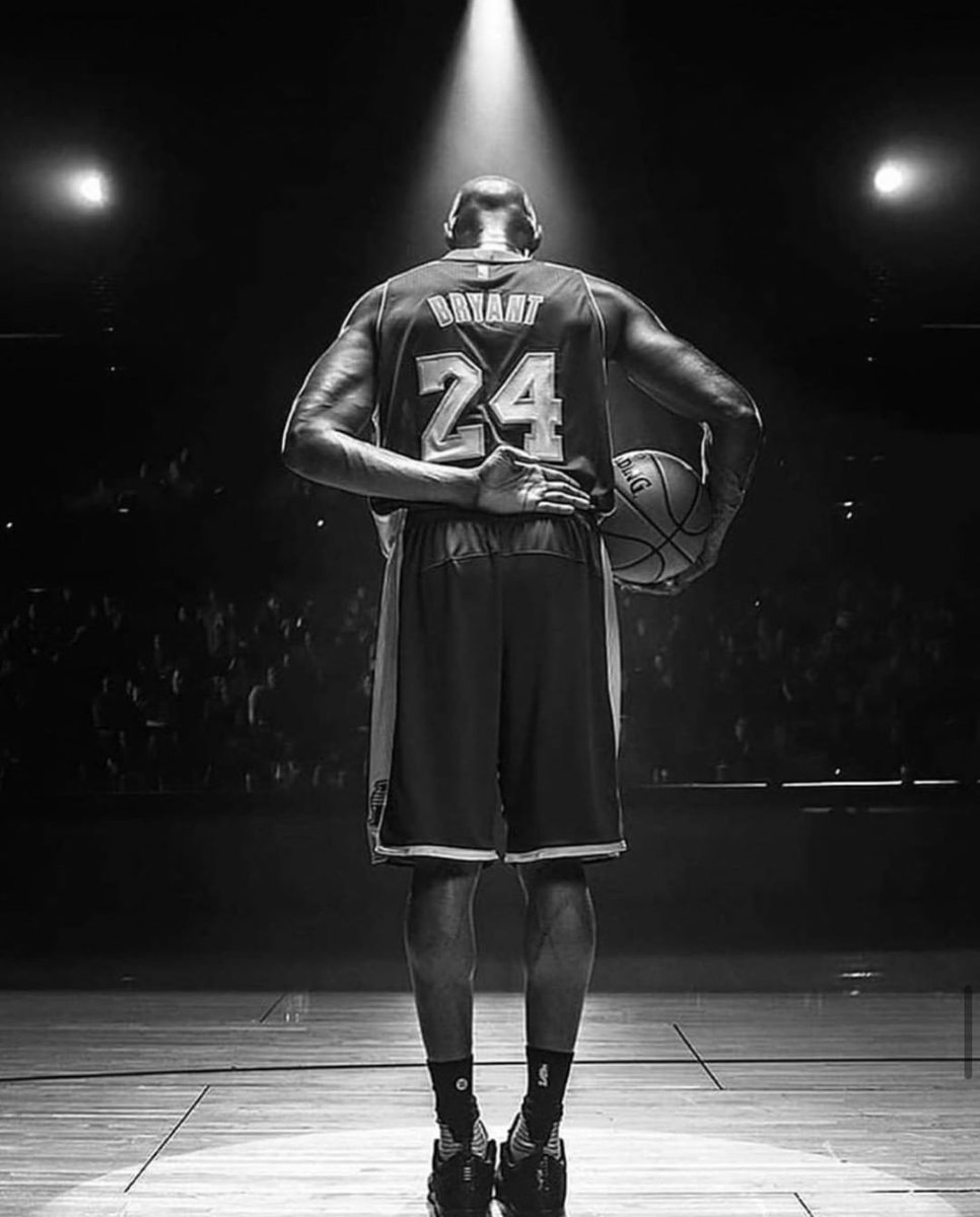 MrCBenjamin's tweet photo. Mamba Mentality forever. 🐍 https://t.co/tJufSrDjEH