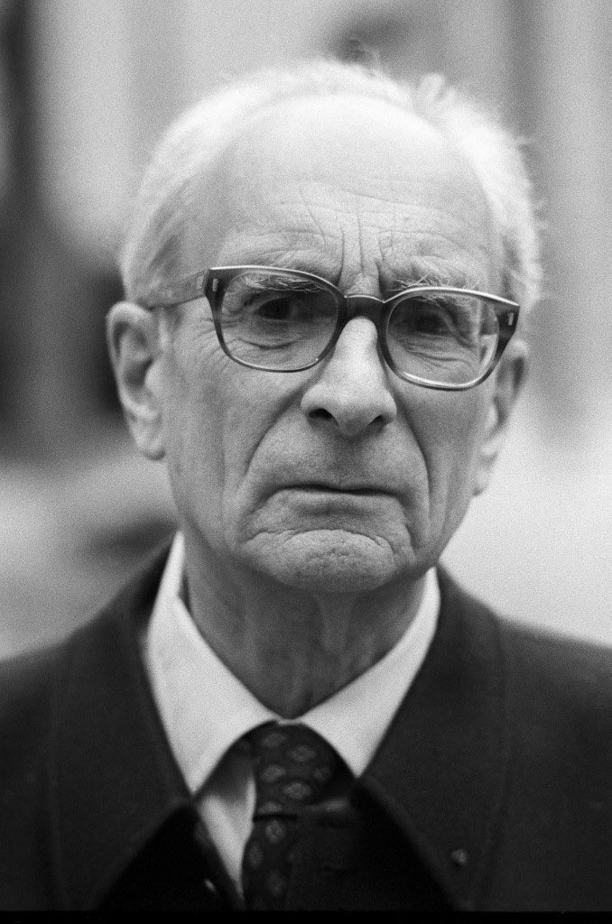 CultureHistoire's tweet photo. Il y a 115 ans jour pour jour naissait Claude Lévi-Strauss. Auteur de « Tristes Tropiques » ou « Race et Histoire », l’immortel a imprimé une marque profonde dans la pensée contemporaine, tant dans les champs de l'ethnologie que de la sociologie, la philosophie ou l'histoire. https://t.co/EuL4O574Sq