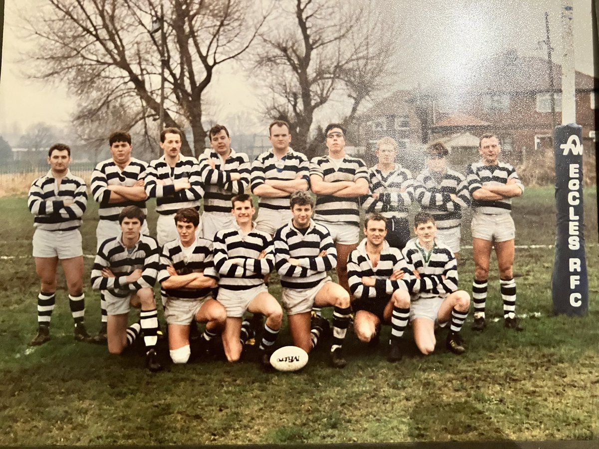 Just been sent an old pic, not sure of the year, suspect circa 1989/90 @EcclesRugby struggling to name a couple too……pre disciplinary issues 😂😂