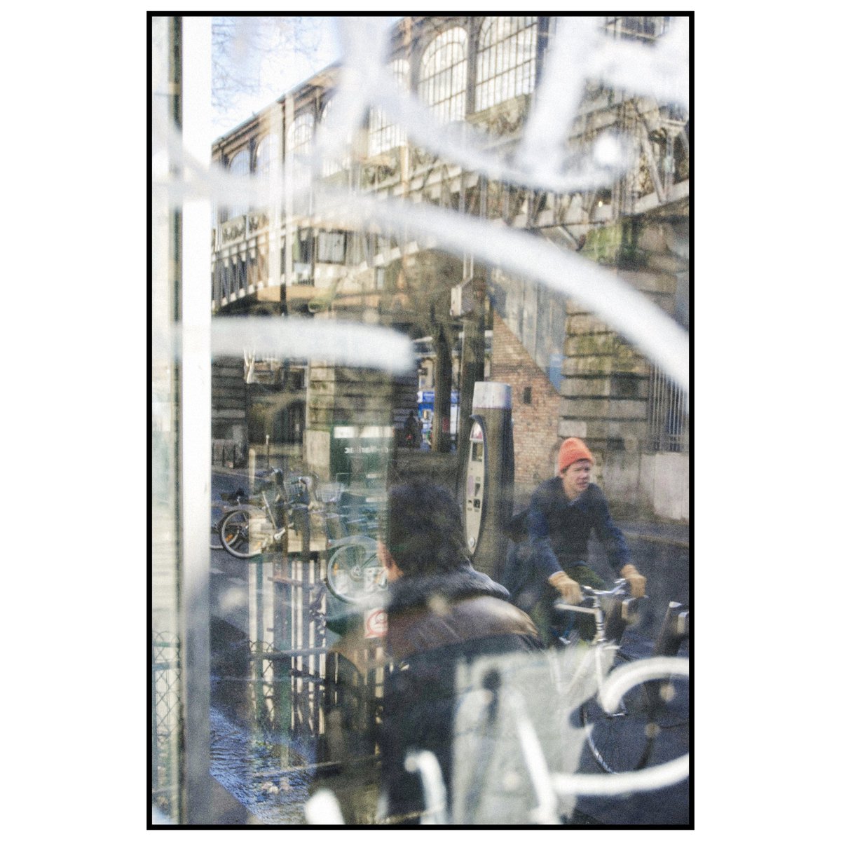 ~ Raw Street ~
| #YouSawScenes #UrbanPhotography #Urban #Street #Raw #Snap #StreetPhotography #Photography #GLX #GLXphotography #Sony #France #Paris #Art #ストリートフォトグラフィー #ストリート写真 #写真撮影 |