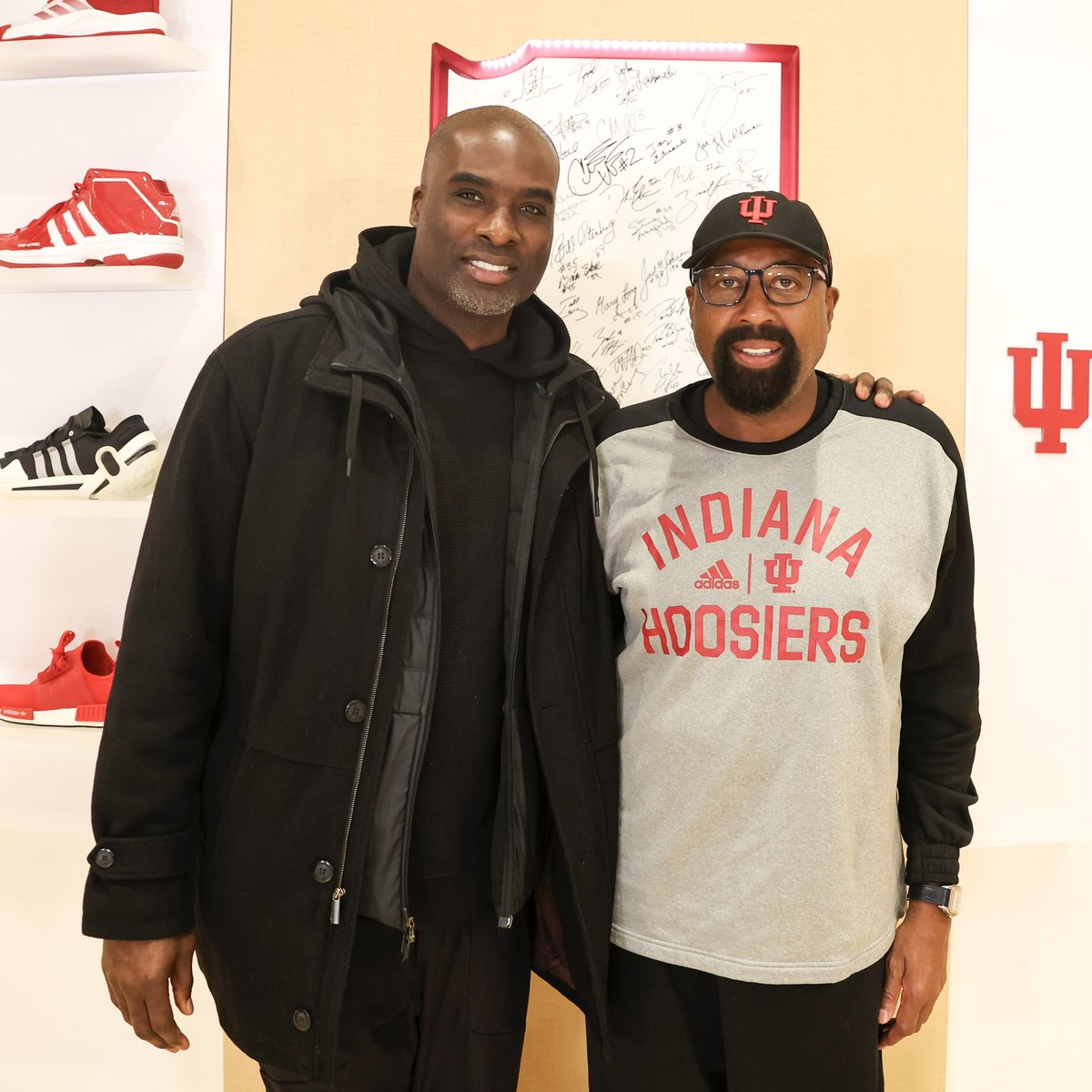 MikeWoodsonNBA's tweet photo. Great to have Andrae Patterson and Chauncey Billups visit Bloomington. https://t.co/mIm7zl0Klx