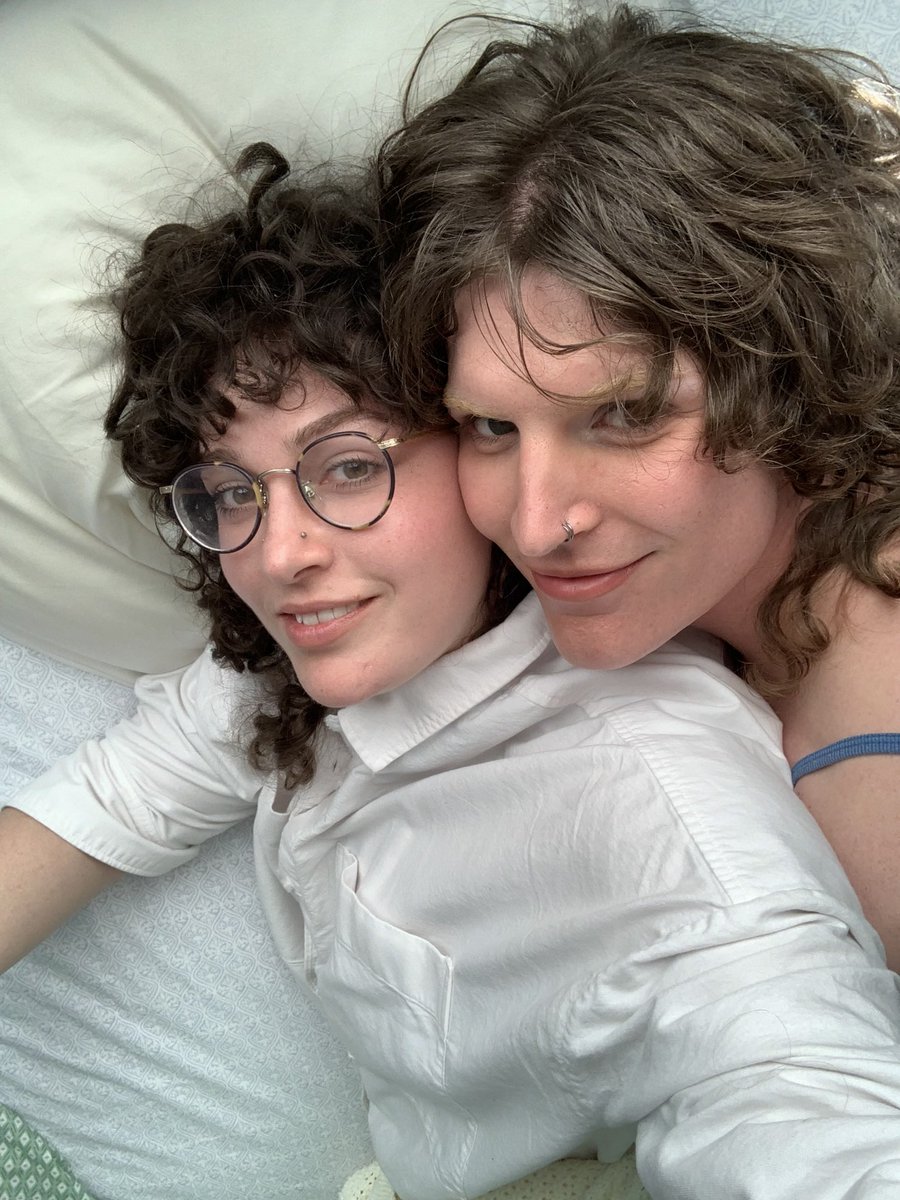 voidpeeper's tweet image. The hard and uncompensated labor my wife n I did to be this gorgeous all thanksgiving weekend &amp;gt;&amp;gt;&amp;gt;