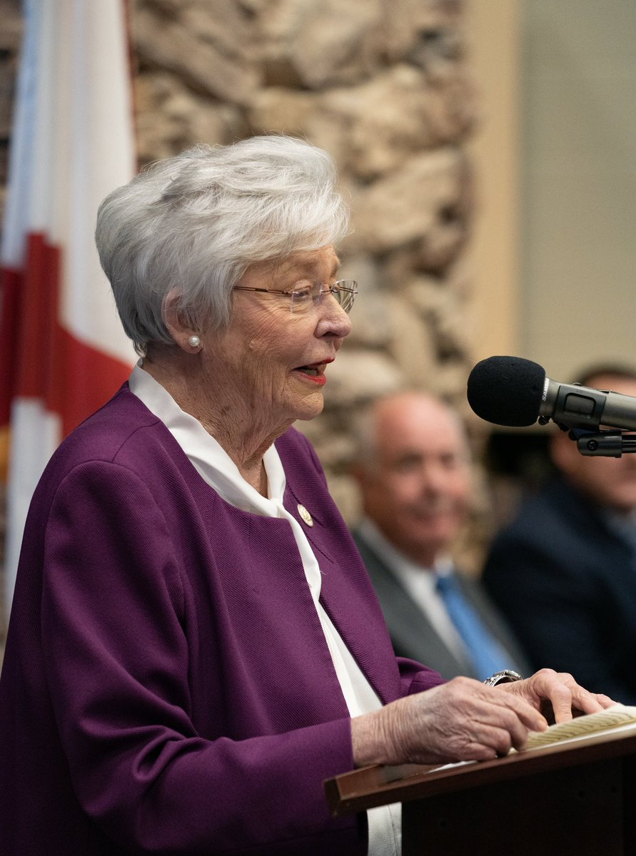 Governor Kay Ivey tweet media