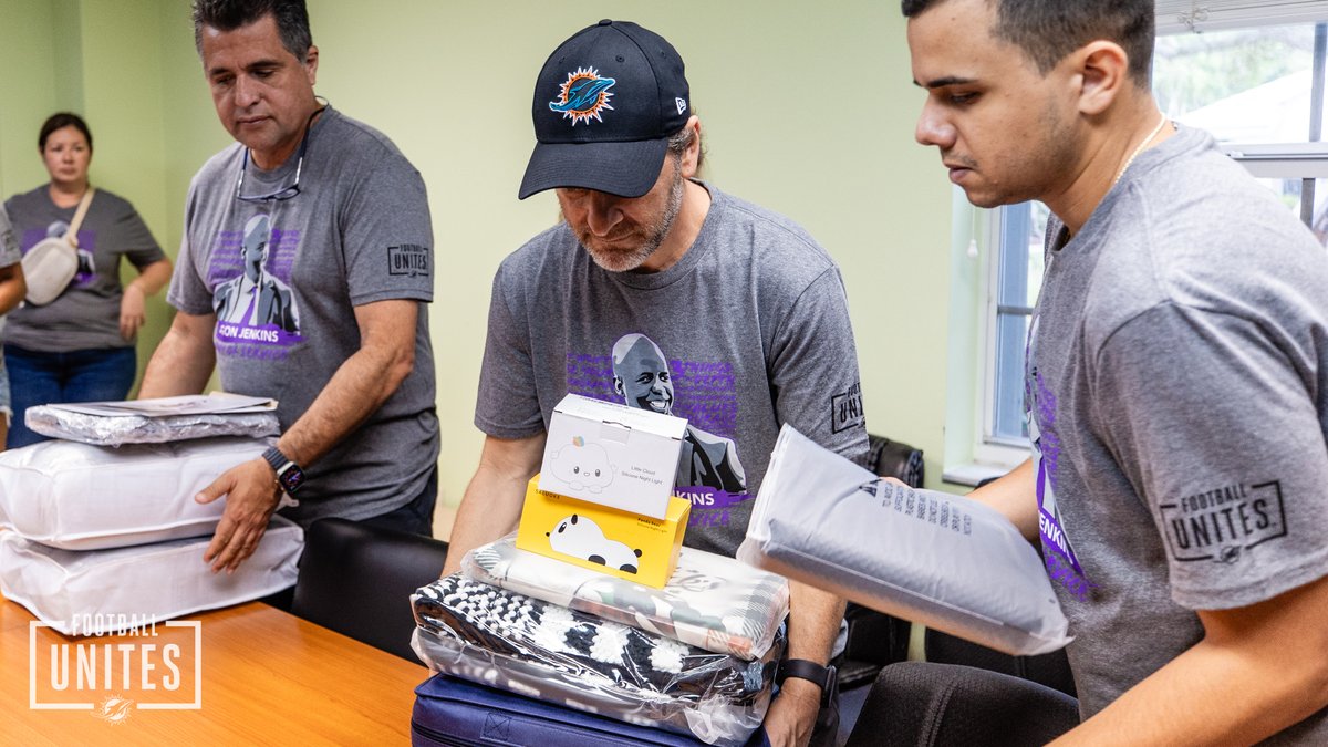 Miami Dolphins Foundation & Community Relations tweet media