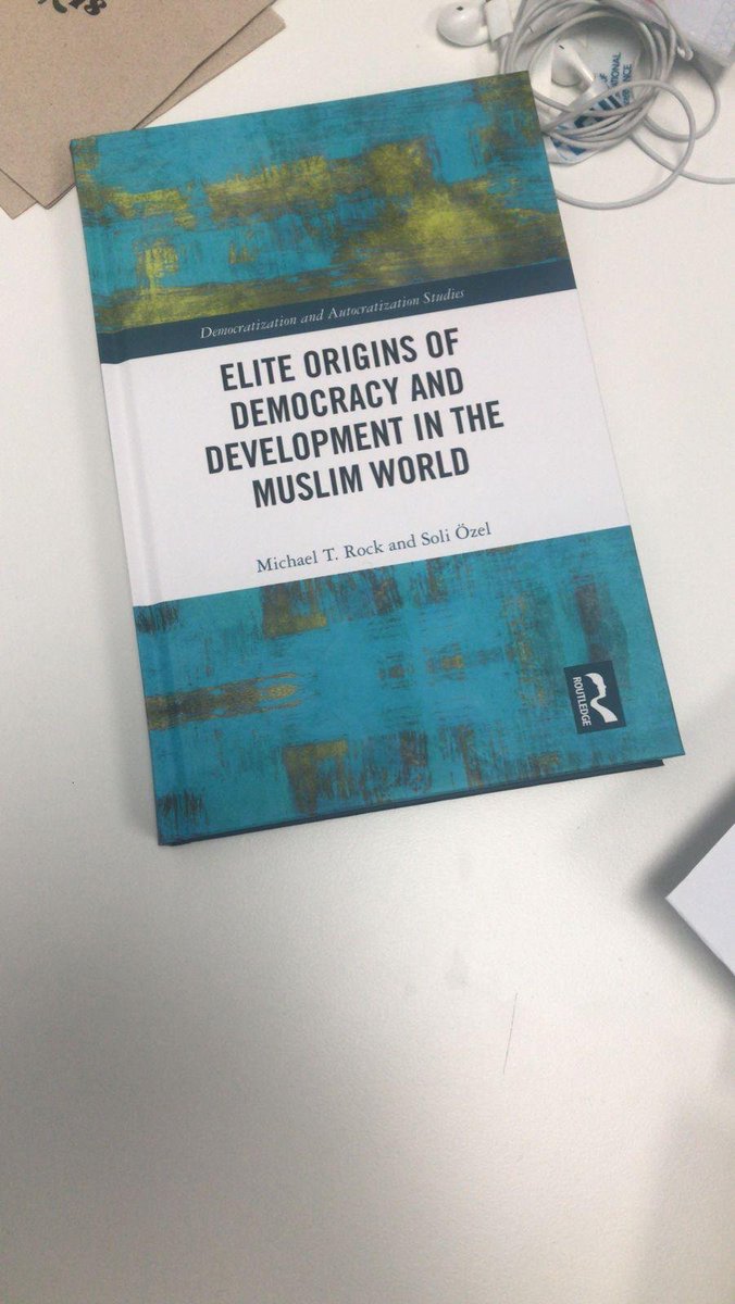 soli ozel tweet media