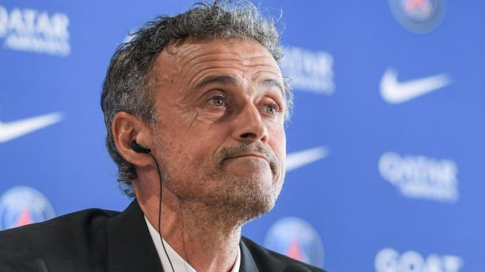 FFLose's tweet photo. « Le problème avec vous les journalistes c’est que vous ne voyez que le négatif. Donnarumma n’a pas fait sa boulette avec les pieds pour une fois, c’est un progrès » https://t.co/C5vUhujx8h