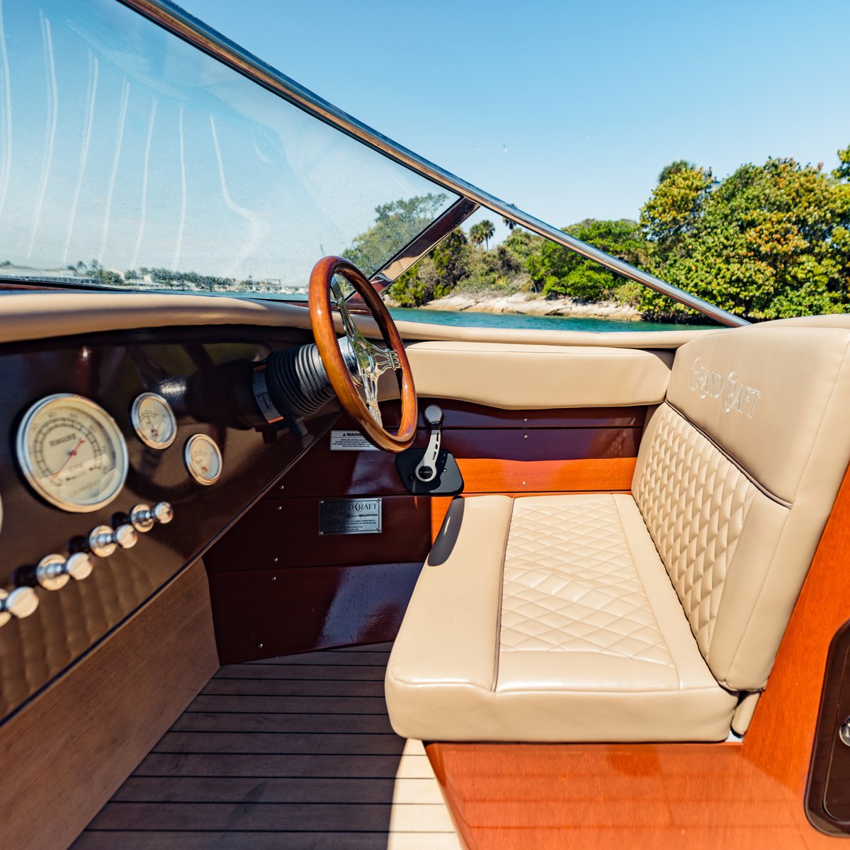 Picture yourself in the driver's seat.

Order now and make this Grand Craft all yours!
bit.ly/3Uf6V7u 

#grandcraft #grandcraftboats #captain #boatcaptain