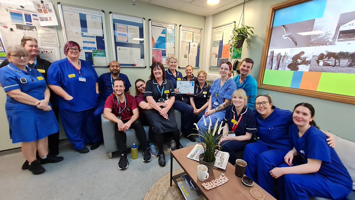 Celebrations at the Weston ED and SDEC today @uhbwNHS . Both achieving silver accreditation. Delivering safe, compassionate care.@joanna_poole @elaineMwilliams @deirdre_fowler1 @SarahDodds8 @paulacl65 @claragrimes @c_j_king1