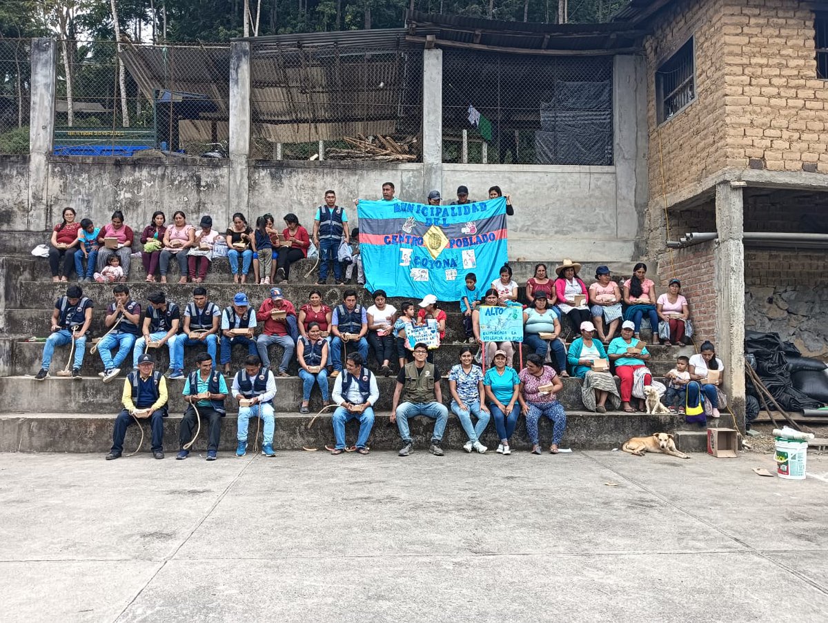 CIPCAPIURAPERU's tweet image. [𝐂𝐎𝐘𝐎𝐍𝐀]
𝐔𝐧𝐚 𝐯𝐢𝐝𝐚 𝐬𝐢𝐧 𝐯𝐢𝐨𝐥𝐞𝐧𝐜𝐢𝐚, ¡𝐡𝐚𝐠𝐚́𝐦𝐨𝐬𝐥𝐚 𝐧𝐮𝐞𝐬𝐭𝐫𝐚❗
✅ Los estudiantes del colegio Xenón Bobadilla, el personal de salud y las rondas campesinas de la zona se movilizaron por el caserío para exigir espacios seguros para las mujeres.