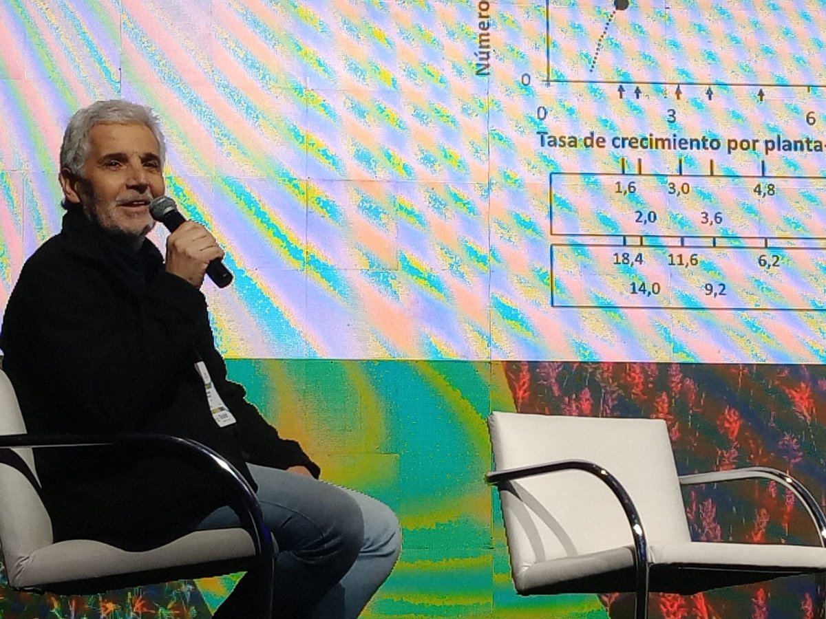 Con mucho dolor despedimos a Alfredo Cirilo, investigador de nuestro @INTAPergamino, gran referente en maíz de la Argentina y protagonista de los cambios que experimentó el cultivo en las últimas décadas. Acompañamos a su familia en este difícil momento.

surl.li/nrhpb