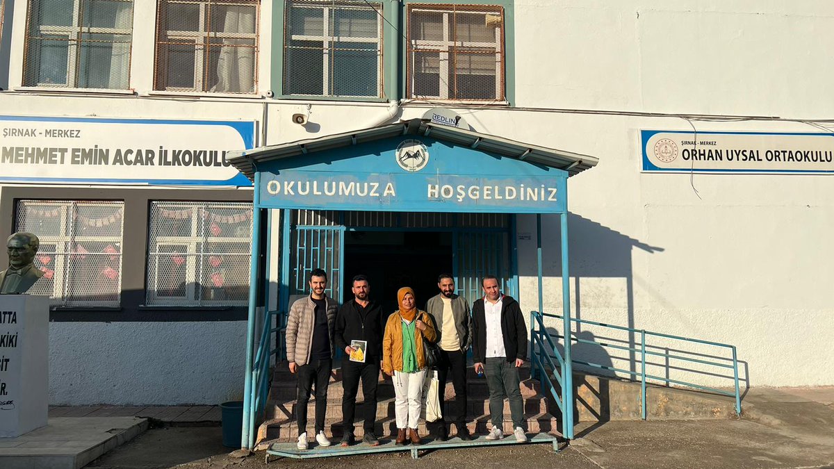 Örgütlenme çalışmaları kapsamında Şırnak merkeze bağlı;
Mehmet Emin Acar İlkokulu ve 
Sema Cıngıllıoğlu İlkokulunu ziyaret ederek Eğitim Emekçileri ile bir araya geldik. 
Yaşasın Örgütlü Mücadelemiz!
Yaşasın Eğitim Sen!
@CizreEgitimsen <a href="/egitim_idil/">İDİL EĞİTİM SEN</a> <a href="/Silopiegitimsen/">Eğitim Sen Silopi Temsilciliği</a> <a href="/egitimsen/">Eğitim Sen</a>