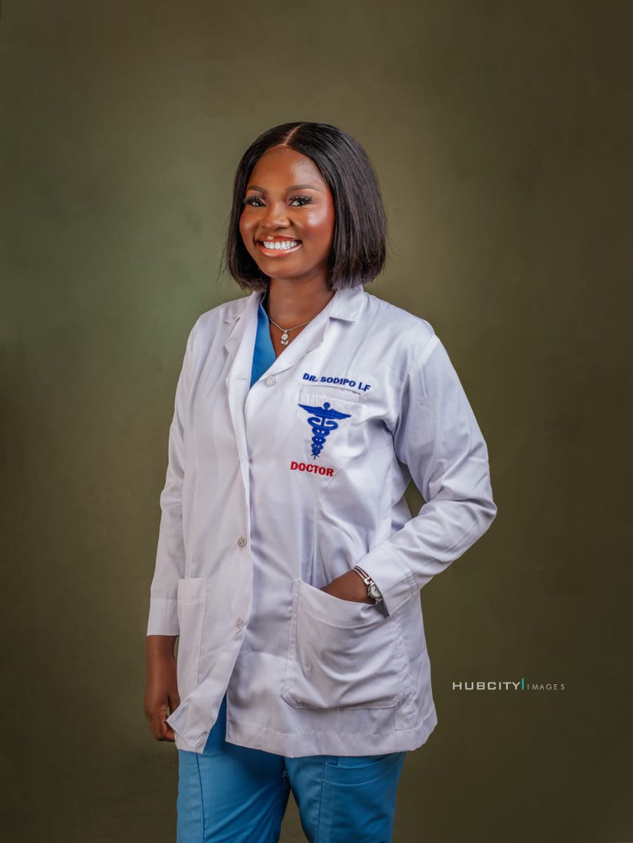 SappireGem's tweet photo. It's a new beginning🥺😍🙏. It's now official Re-introducing: DR SODIPO IFEDOLAPO FEYISAYO(MBCh.B OGUN).
Jesus iyeeee you have done it again🙏💃💃🥳🥳 https://t.co/30Rn9ytfec
