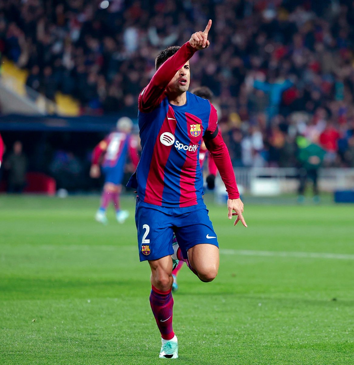 Half-time: Barcelona 1-1 Porto.