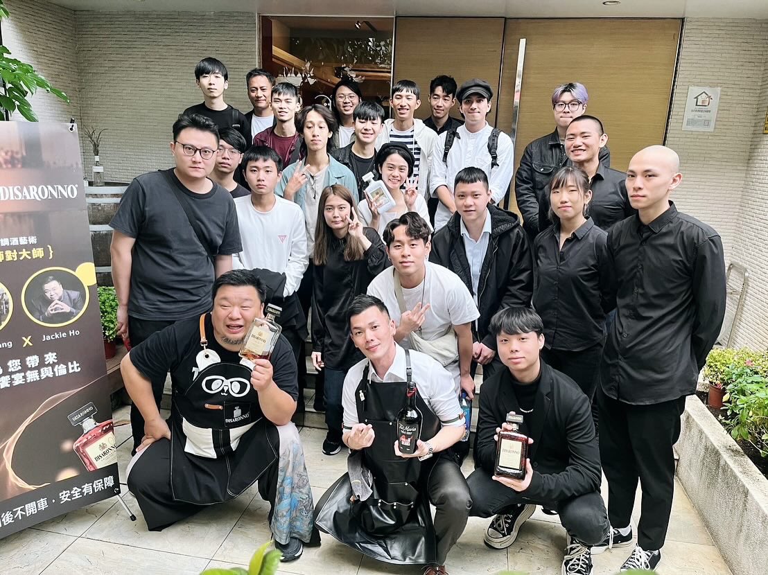 imjason520's tweet photo. #2023工事回顧
#disaronno
#tiamaria
#busker
#theworlds50bestbars2023 
#indulgebistro 
#cocktails
#taipei 
#英勝國際
#imjason https://t.co/zX8Wf5elAb