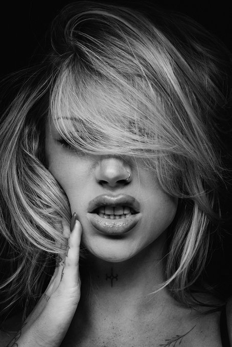🖤 https://t.co/zT5EXTTsoI