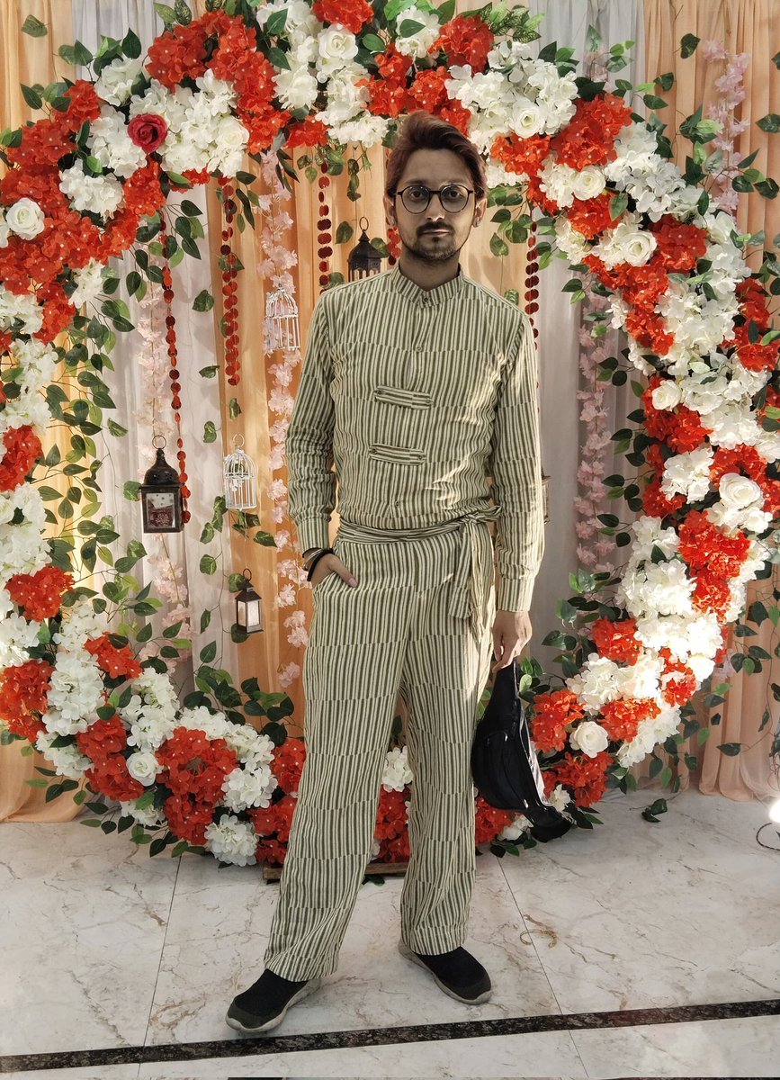 arijit_rick's tweet photo. Outfit by Fashion Designer #Shuvabrata
I'm on Instagram as @arijit_rick_jewell.
Follow me on Instagram.
#desimen #bongmen #potographer #bengalihunk #bearbody #DADDY https://t.co/BNNuCpHb0g