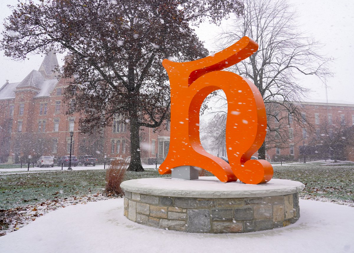 HeidelbergU's tweet photo. It's cold and beautiful on Heidelberg University's campus today as we witnessed the breathtaking first snow of the season. https://t.co/4STVR82lru