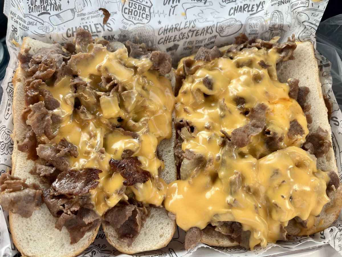 yousuck's tweet photo. shoutout to @Charleys i‘m loaded up with cheesesteaks 🤘😎
#cravecharleys https://t.co/cfUGpcgeSj
