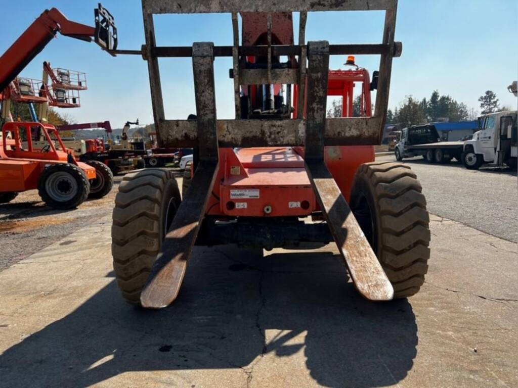 EquipmentTrader's tweet photo. Reach new heights with this SkyTrak 8042! π§ Elevate your projects and expand your capabilities with this versatile telehandler. Click now to make it yours and take your lifting game to the next level! ποΈ
#TelehandlerForSale #SkyTrak8042
https://t.co/gpTkZDM132 https://t.co/keDS9Qg5mU