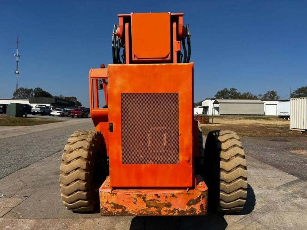 EquipmentTrader's tweet photo. Reach new heights with this SkyTrak 8042! π§ Elevate your projects and expand your capabilities with this versatile telehandler. Click now to make it yours and take your lifting game to the next level! ποΈ
#TelehandlerForSale #SkyTrak8042
https://t.co/gpTkZDM132 https://t.co/keDS9Qg5mU