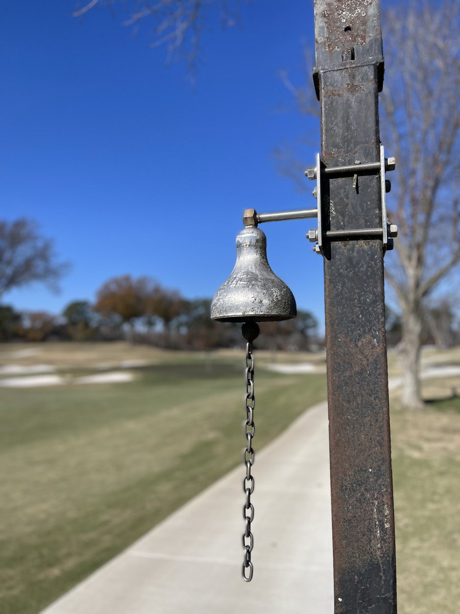 TheGCSNetwork's tweet photo. Love a good golf course bell. https://t.co/rFIc1W9Vcr