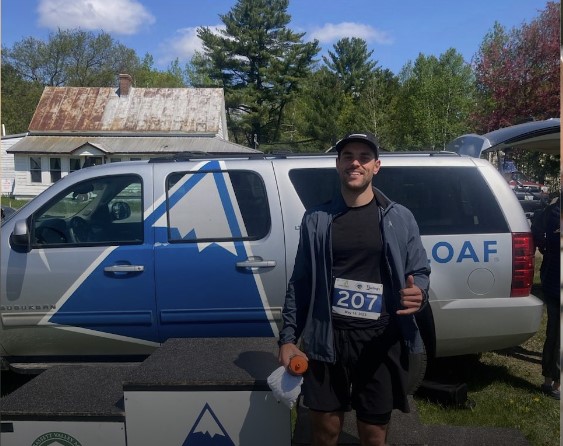 Hale1918's tweet photo. Meet #TeamHale members running the #BostonMarathon: Chris and Danny are part of a group of runners and fundraisers working to make a #HaleEducation available to more learners and build awareness of the nature and achievement gaps. #GivingTuesday https://t.co/AYlYWwlymV https://t.co/Uilpa1ZnGz