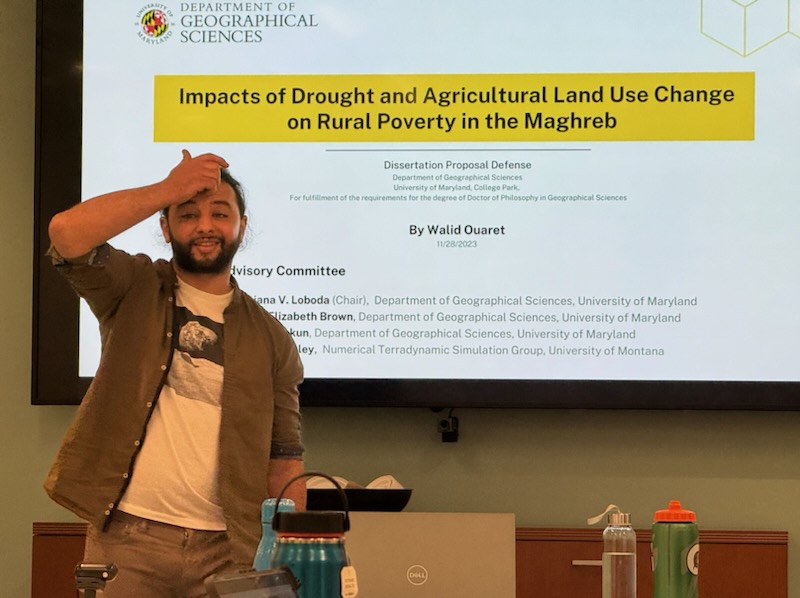 🌟 Exciting News: I'm now a PhD Candidate!

Just defended my research proposal! Huge thanks to my amazing supervisors and committee members. Your support is invaluable.

Big cheers to @Jiaming Lu for the awesome photo!

#PhDJourney #grateful