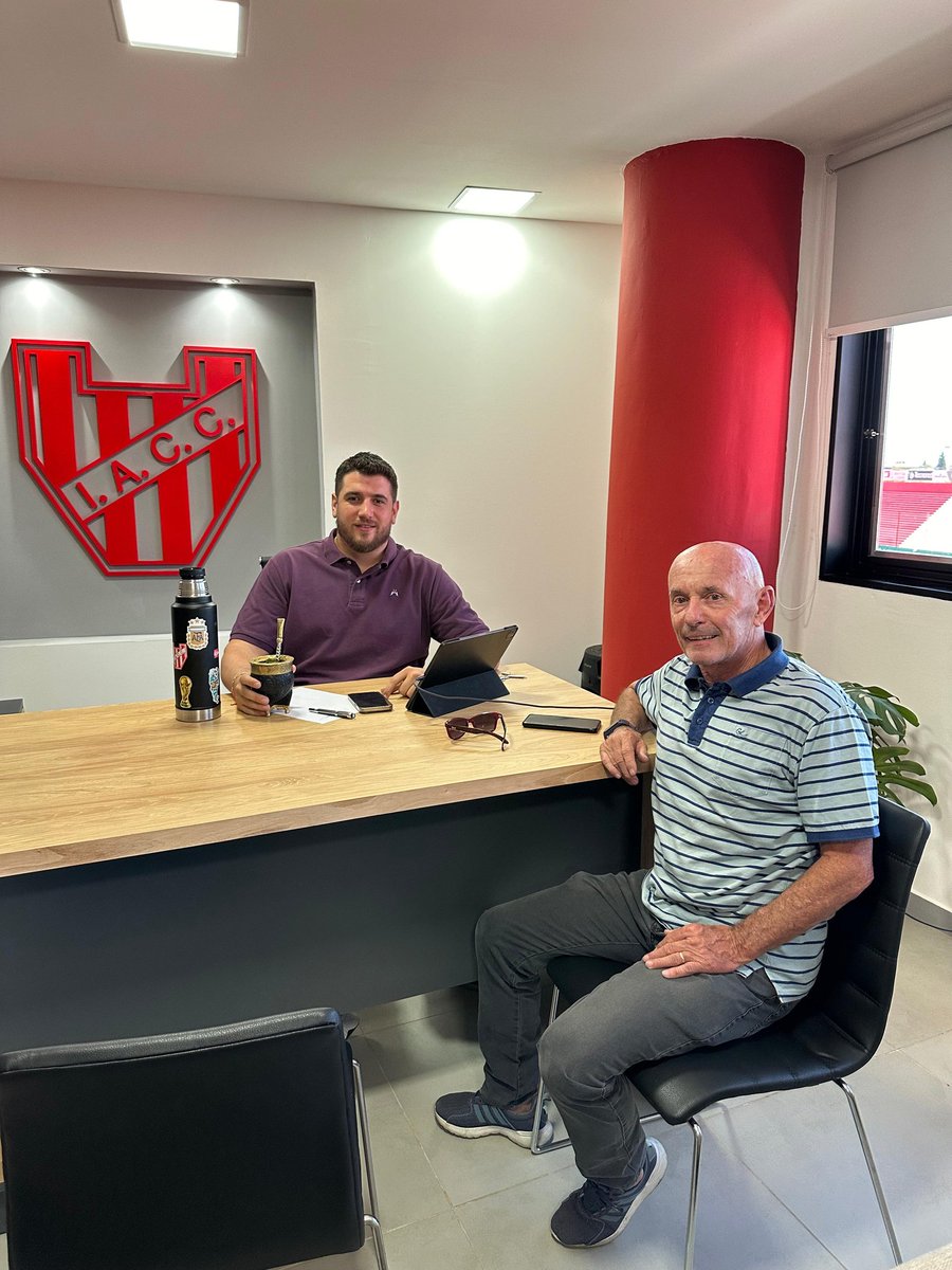 Charlas de fútbol y de lo que viene con <a href="/JMCAVAGLIATTO/">Juan M Cavagliatto</a> . 
Un presidente incansable y que no para de gestionar, se viene un 2024 con muy buenas noticias.
#JuntosSomosMasFuertes