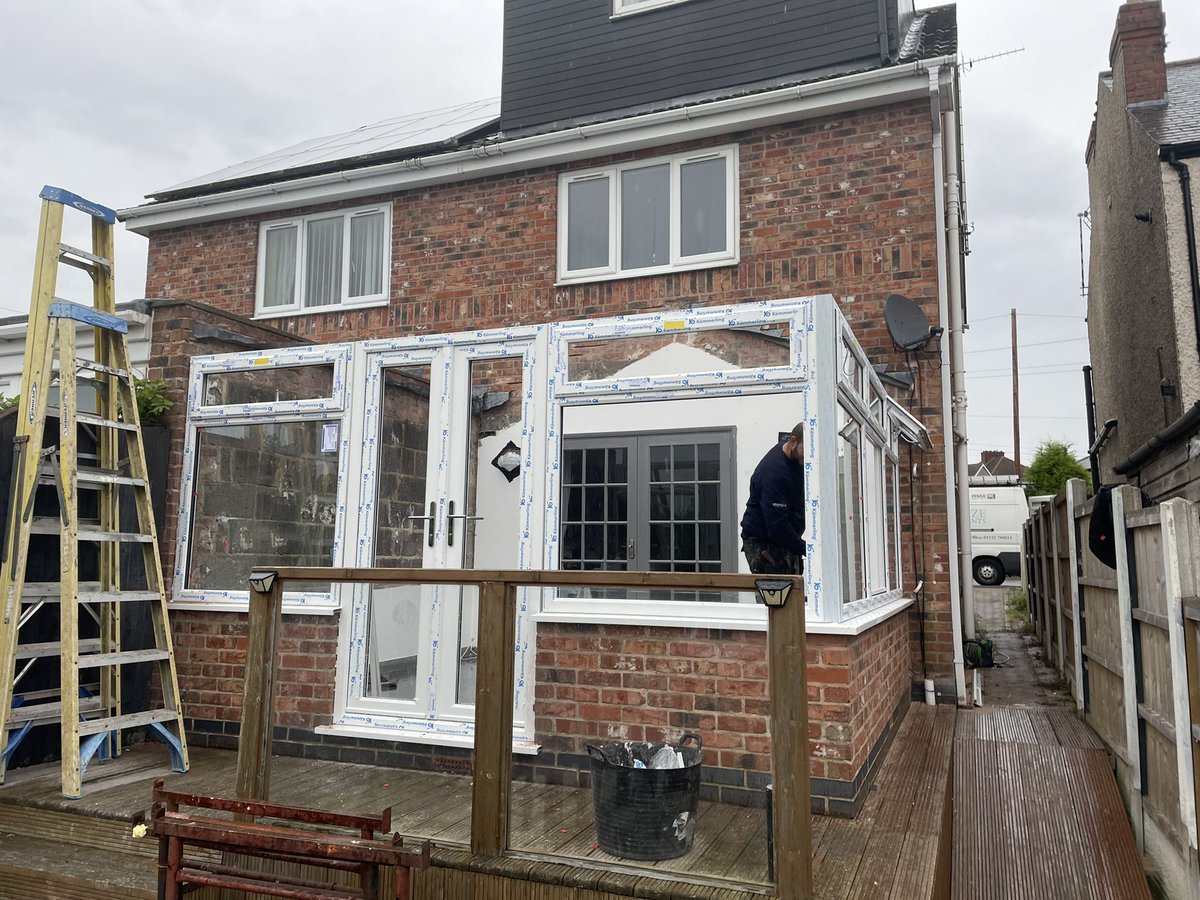 Smartglazeuk's tweet photo. What a transformation at Heanor ! Old glass roof off &amp; Replaced by a Warmer roof on the Existing Base ! 👍 https://t.co/Dv1Nmo1eoQ