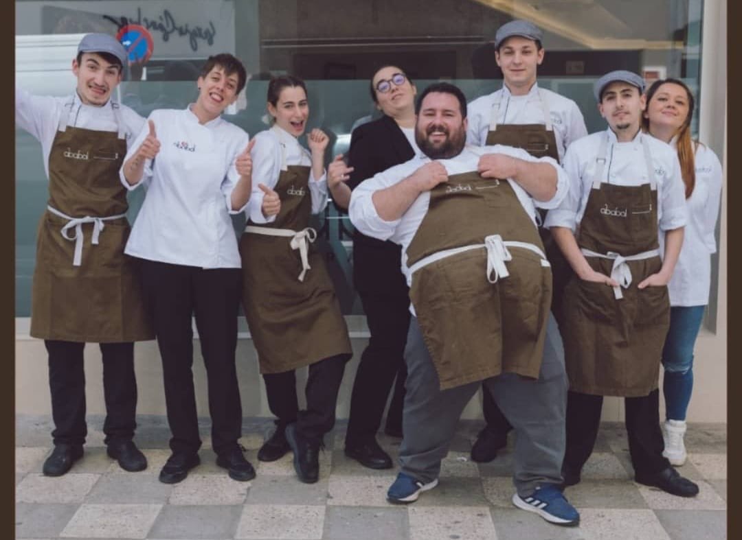 ⭐️#AB suma estrellas al cielo culinario y conquista #Madrid

#JaviSanz y #JuanSahuquillo ganan 1 para @CeboRestaurant en @HotelUrban

Y brilllan con sus 2 (roja y verde) para @oba_res (#CasasIbáñez), las 2 de @Maralbarest (#Almansa) y la de @monty_cazuelas (@restababol #Albacete)
