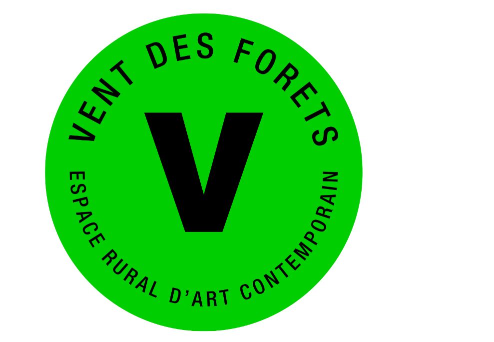 Polychromeedu's tweet photo. le 07/06/23, l'association Polychrome Edu invitait les professeurs d'arts plastiques pour découvrir la démarche et les enjeux de la structure culturelle Le Vent des forêts, l’occasion de comprendre des processus artistiques et d'alimenter le thème Nature à l’œuvre. GRAND MERCI https://t.co/sFhh0RFI1q