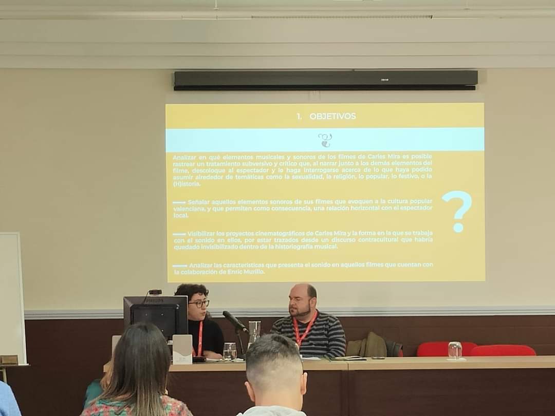 MYLA_SEdeM's tweet photo. Y muchas gracias a todos/as los participantes en el simposio #bandasonora (en las fotos no están todos los que son) 🔋 Nos veremos en la siguiente (2025) en la @uniovi_info 🤩 https://t.co/ZBtl9ZE7lA
