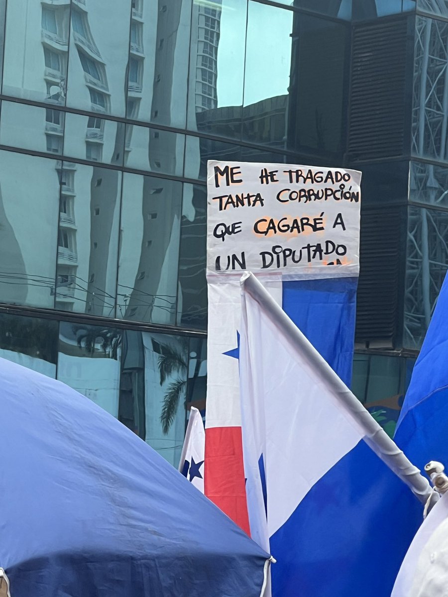 jediazv's tweet photo. Compa JAJAJAJAJAJ https://t.co/W8GqBEwtim