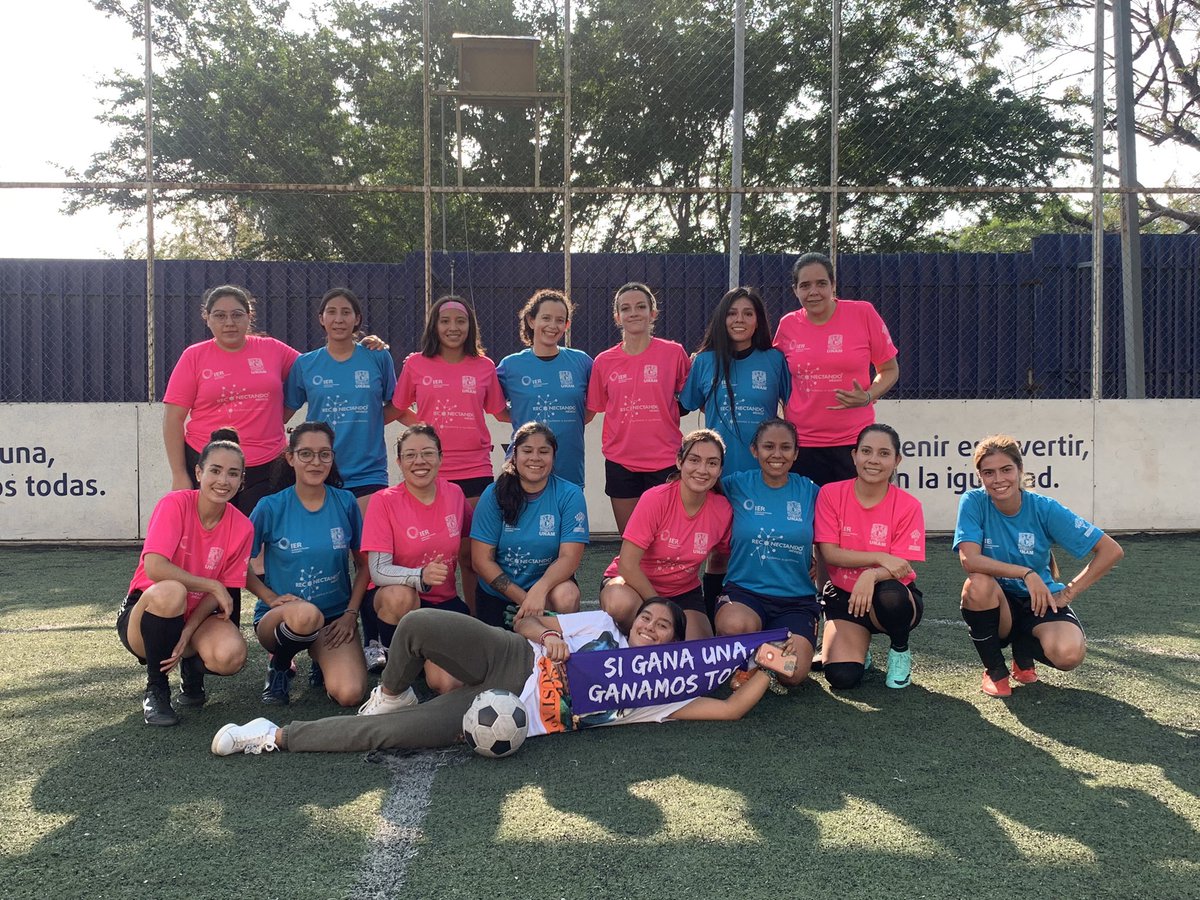 ierunam's tweet photo. Encuentro de exhibición de fútbol femenil en el marco de la Jornada “Mujeres en el deporte mexicano 🥅⚽️🏃🏽‍♀️”

Guerreras rosas vs. Guerreras azules

#PrevenirEsInvertirEnLaIgualdad #SiGanaUnaGanamosTodas #25N #POCs 💟 https://t.co/3OX879Degi